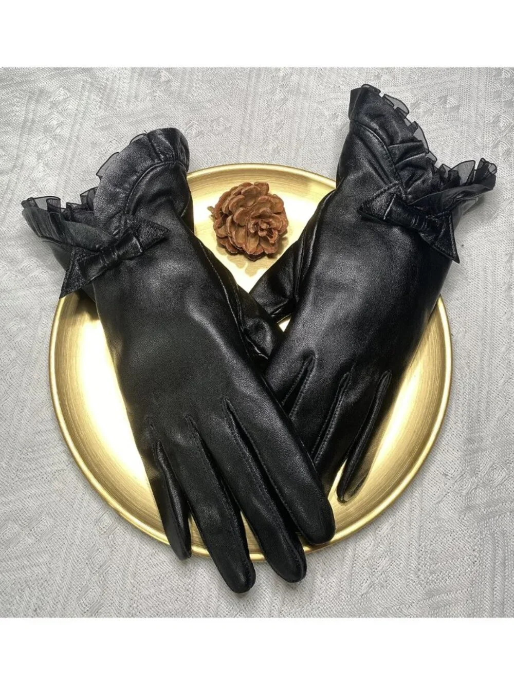 Cozy Sheepskin Leather Winter Gloves for Women, Cashmere Lined, Touchscreen